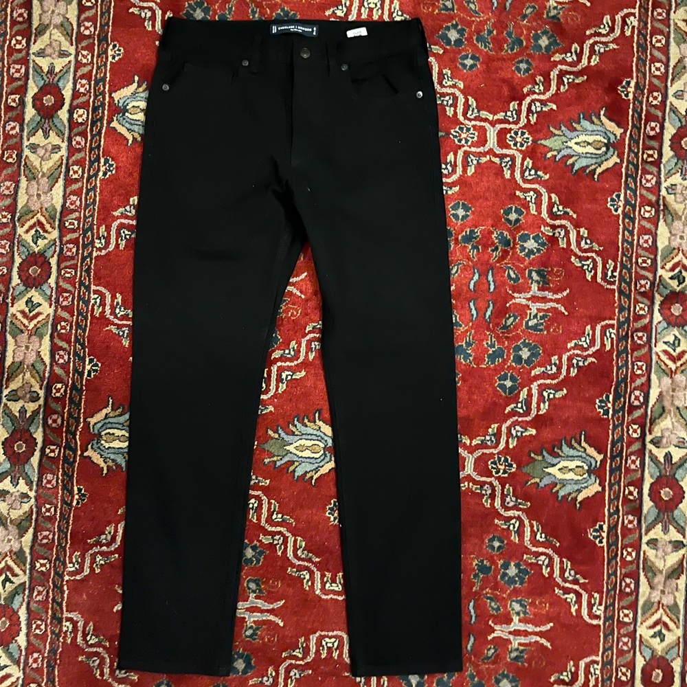 Everlane Slim 4-Way Stretch Organic Uniform Jean 31x30 in Black